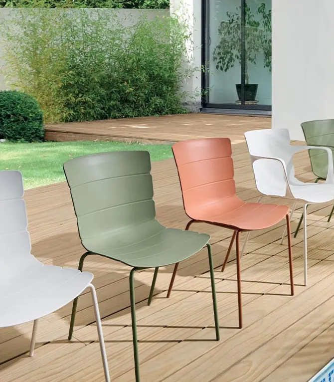 Chaise de jardin empilable TAYLOR